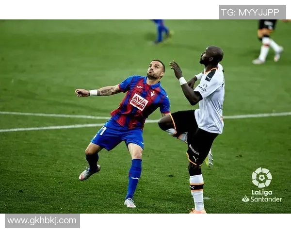 西甲赛场惊喜连连老将逆袭成英雄红牌风波引发热议乌龙球绝杀成焦点 西甲赛场惊喜连连老将逆袭成英雄红牌风波引发热议乌龙球绝杀成焦点